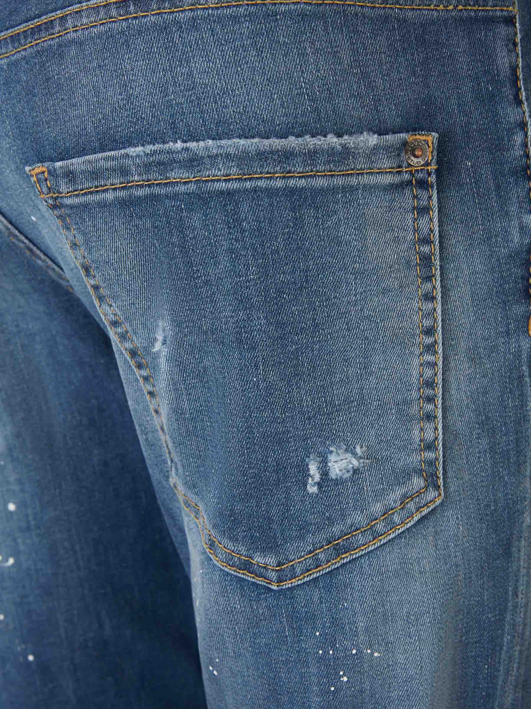 Destroyed Skater Jeans