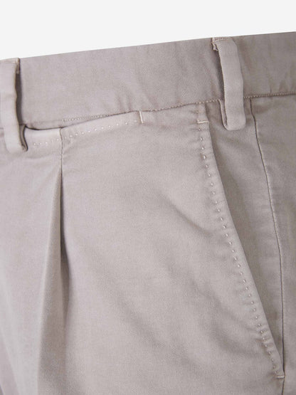 Santa Eulalia Pantalones Chinos Aterciopelados color Beis sku 521-002559 01 - Foto 3