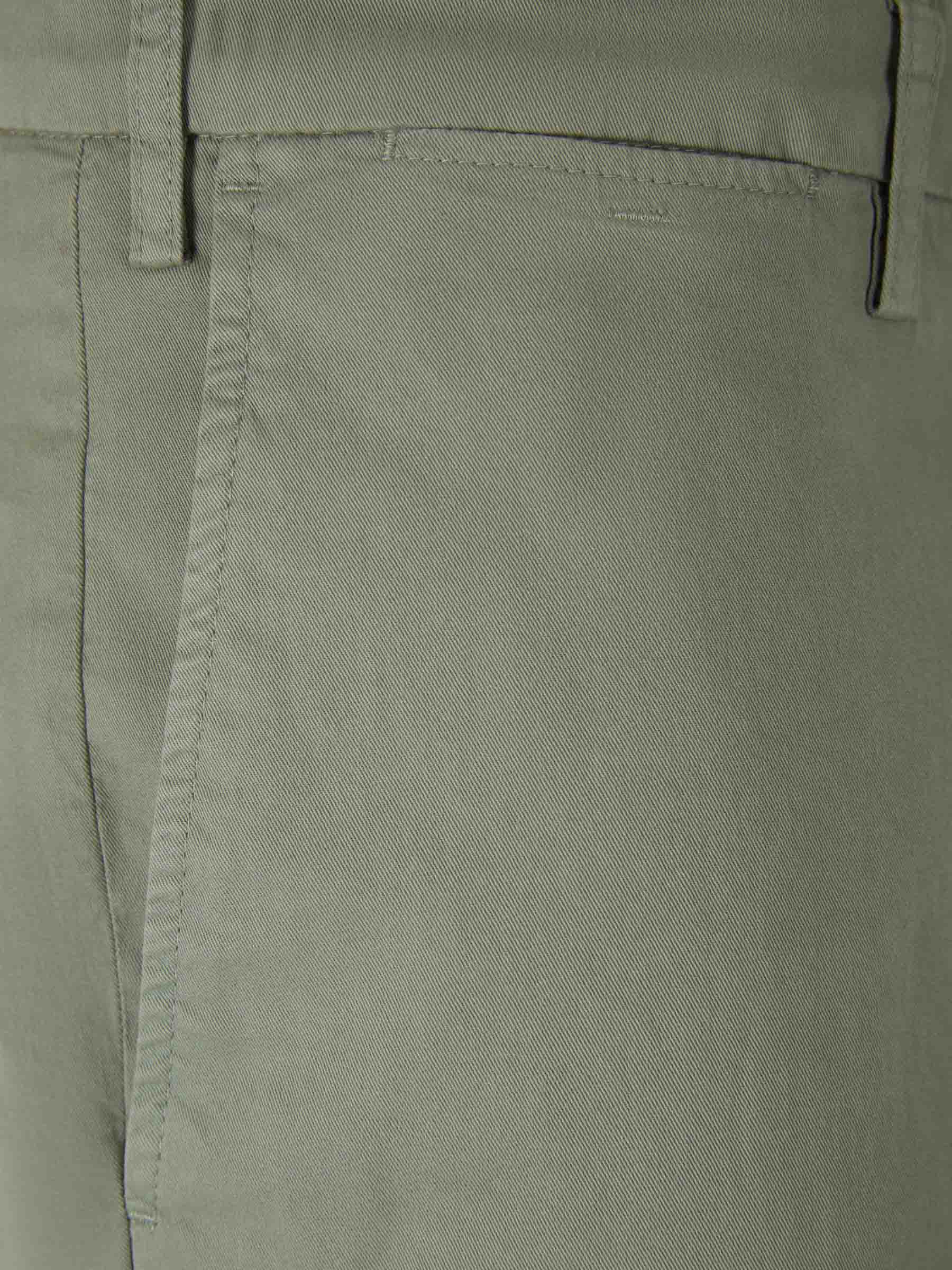 Canali Pantalones Chinos Algodón color Verde Militar sku 521-002762 04 - Foto 7