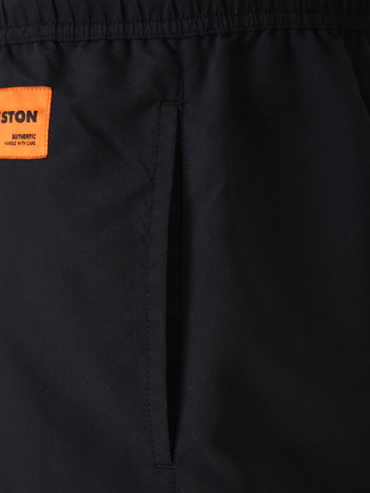 Heron Preston Bañador Parche Logo color Negro sku 523-000794 01 - Foto 3