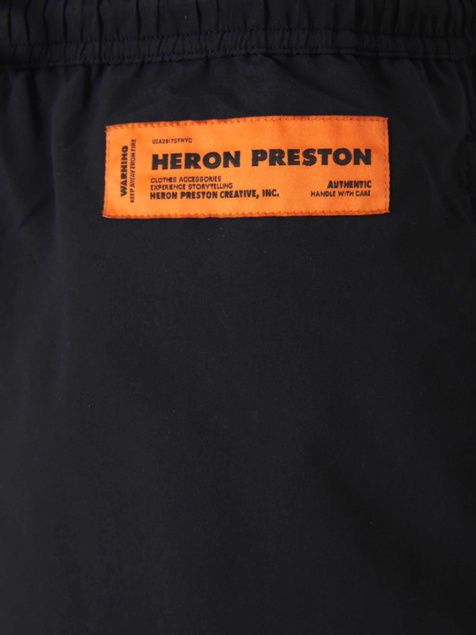 Heron Preston Bañador Parche Logo color Negro sku 523-000794 01 - Foto 4