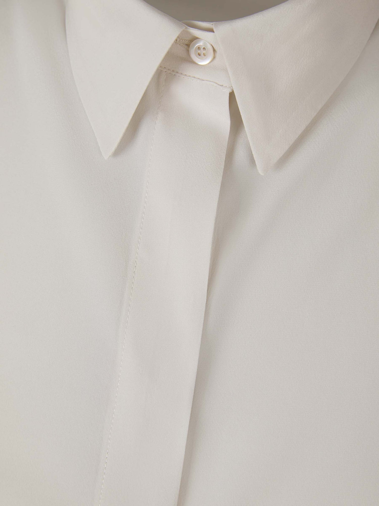 Peserico Camisa Seda Brillante color Blanco sku 702-000433 01 - Foto 3