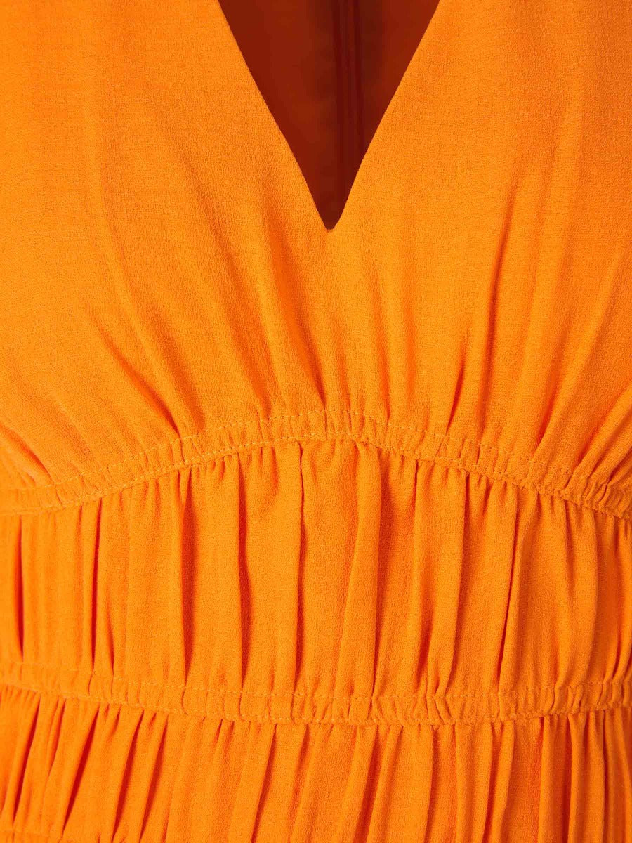 Simkhai Vestido Mini Fruncido color Naranja sku 731-005833 09 - Foto 3